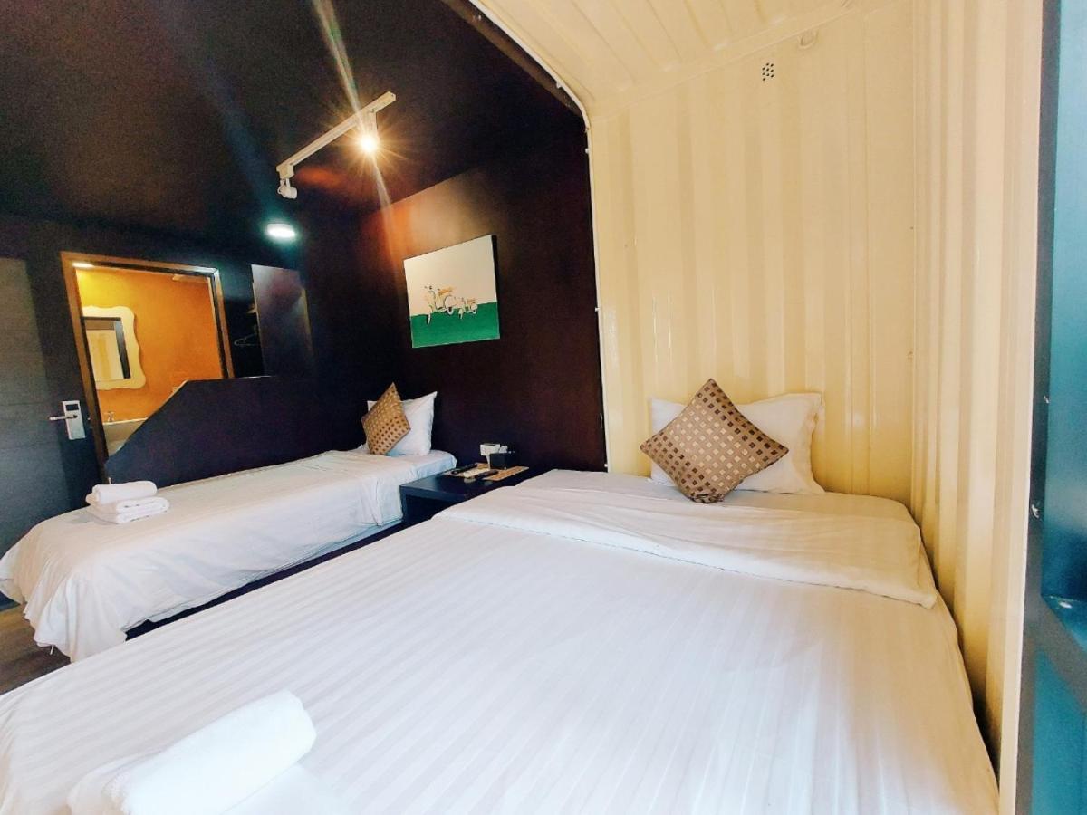 Retro Box Hotel Csumphon Kültér fotó