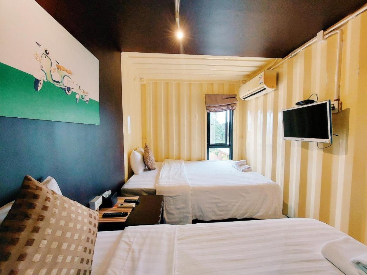 Retro Box Hotel Csumphon Kültér fotó