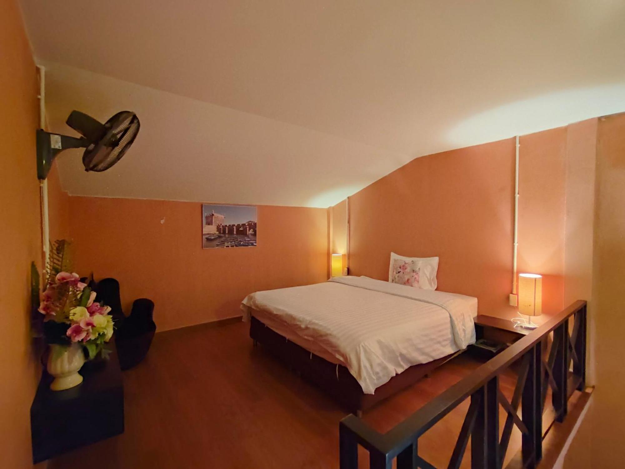 Retro Box Hotel Csumphon Kültér fotó